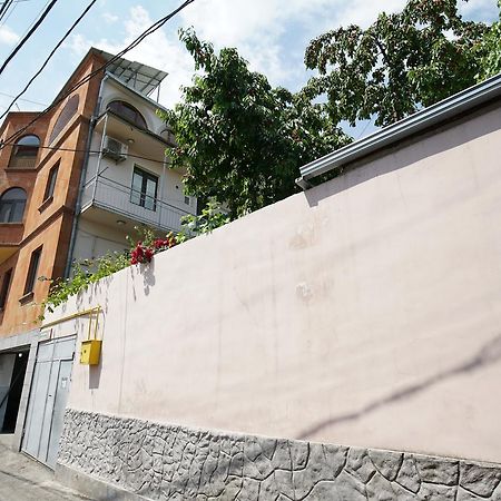 Nice House In The Heart Of The City エレバン エクステリア 写真